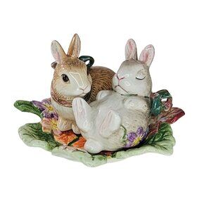 Fitz And Floyd Woodland Spring Bunny Rabbit Salt & Pepper Shaker Set Leaf Plate
